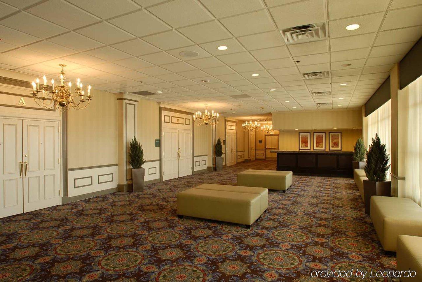 Doubletree By Hilton Hotel Уилмингтон Интерьер фото